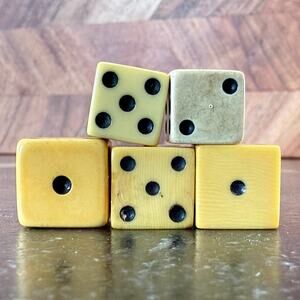 Lot 5 Vintage Amber Yellow Aged Dice D6 Possible Bakelite Celluloid Antique